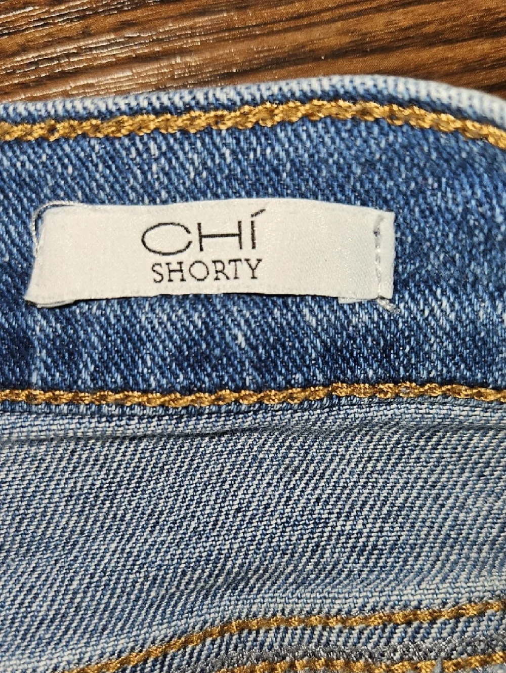 Sofia Jeans Chi Shorty Frayed Hem, High Waisted Denim Shorts, womens size 8